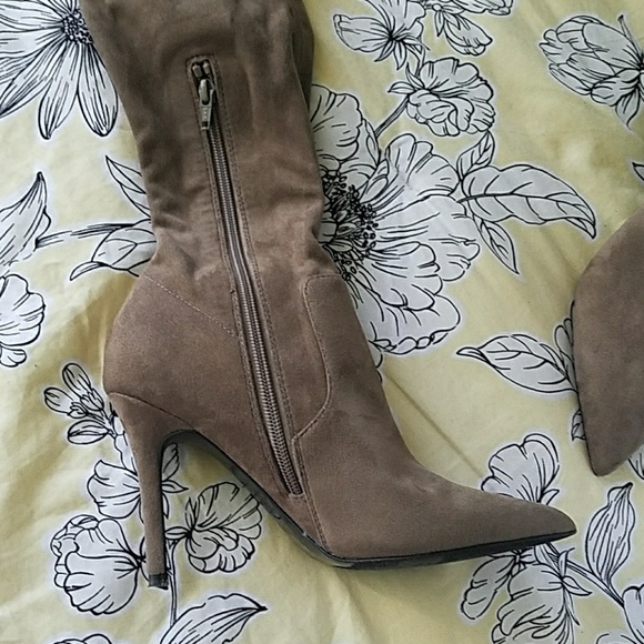 Aldo over the knee boots - Picture 5 of 7